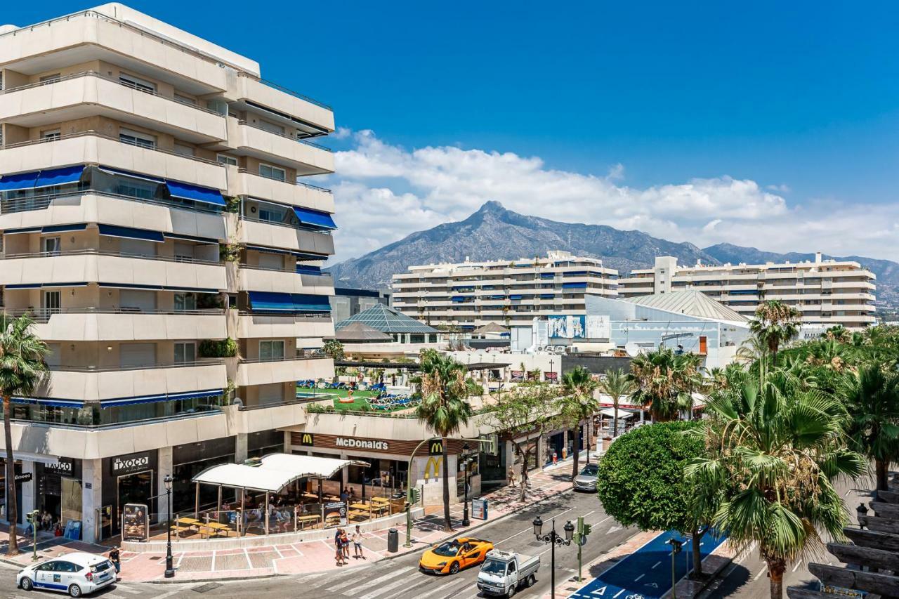 By Riva - Luxurious, Exclusive 2 Bedroom Apt Inside Puerto Banus Marbella Bagian luar foto